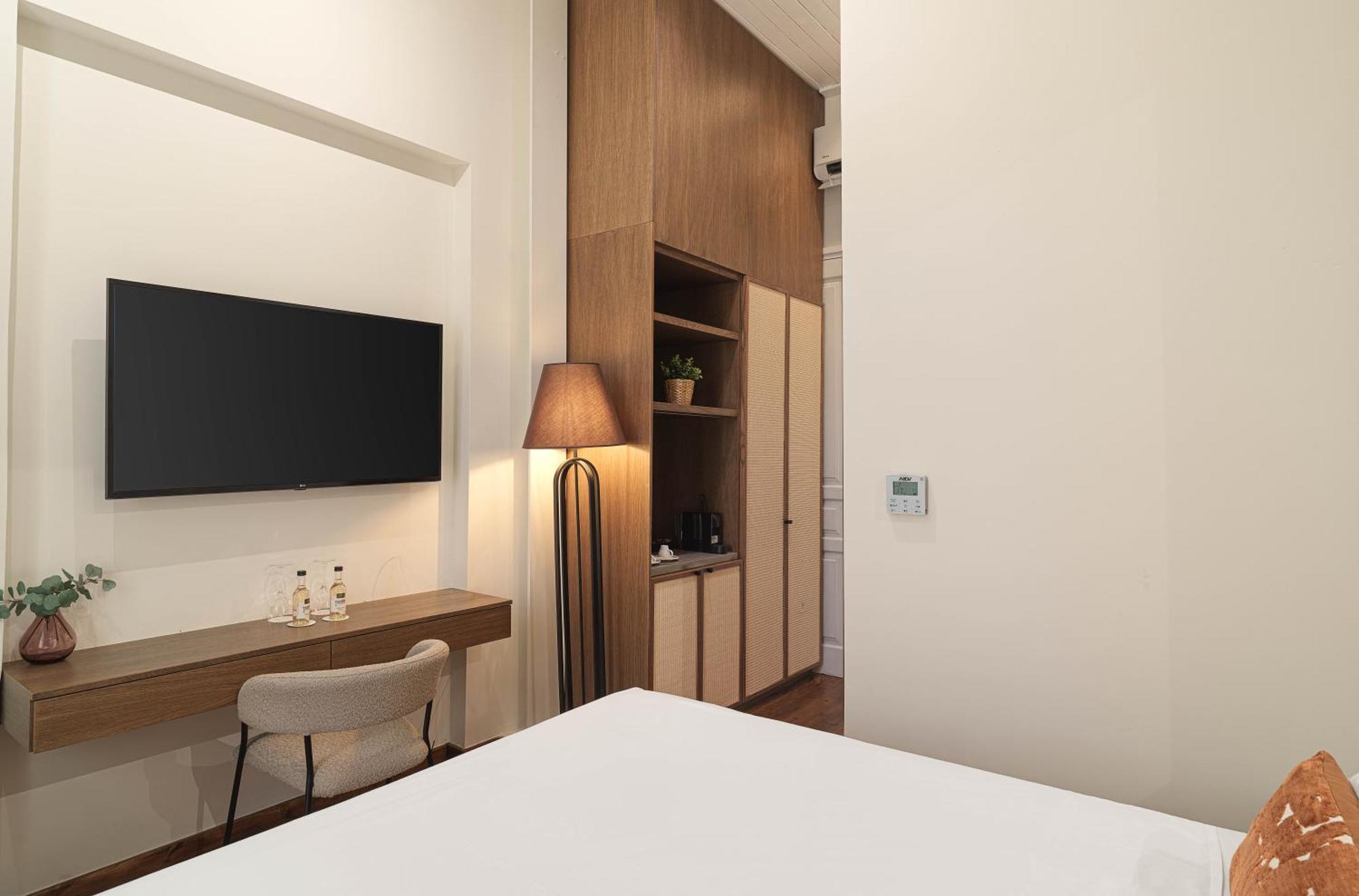 Leonardo Boutique Hotel Larnaca Ngoại thất bức ảnh